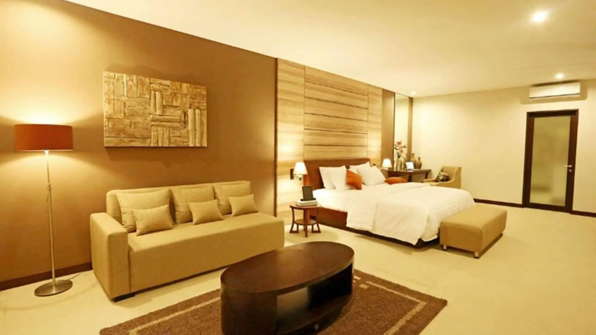 Uppala Villa & Spa Umalas Kerobokan