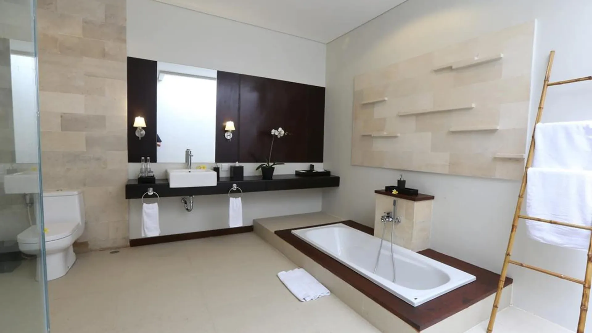 Uppala Villa & Spa Umalas Kerobokan  0*, Kerobokan (Bali)
